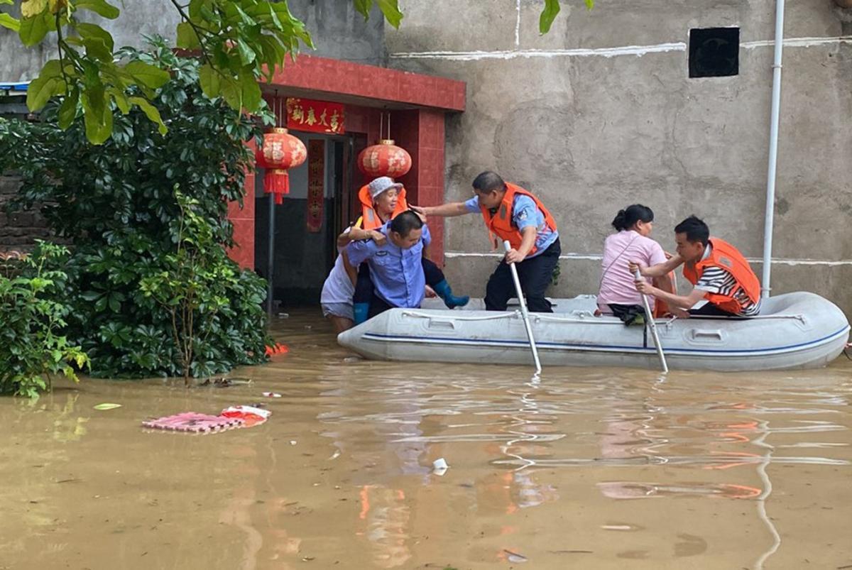 Lee más sobre el artículo Desastres naturales en China dejan 40 millones de damnificados
