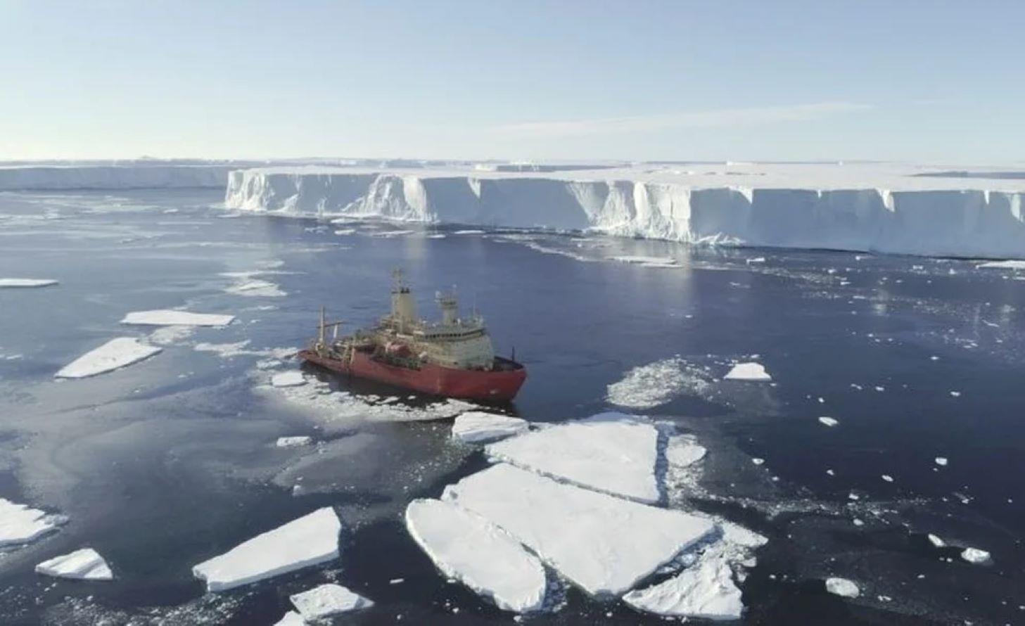 Lee más sobre el artículo El Glaciar del fin del mundo en la Antártida está al límite