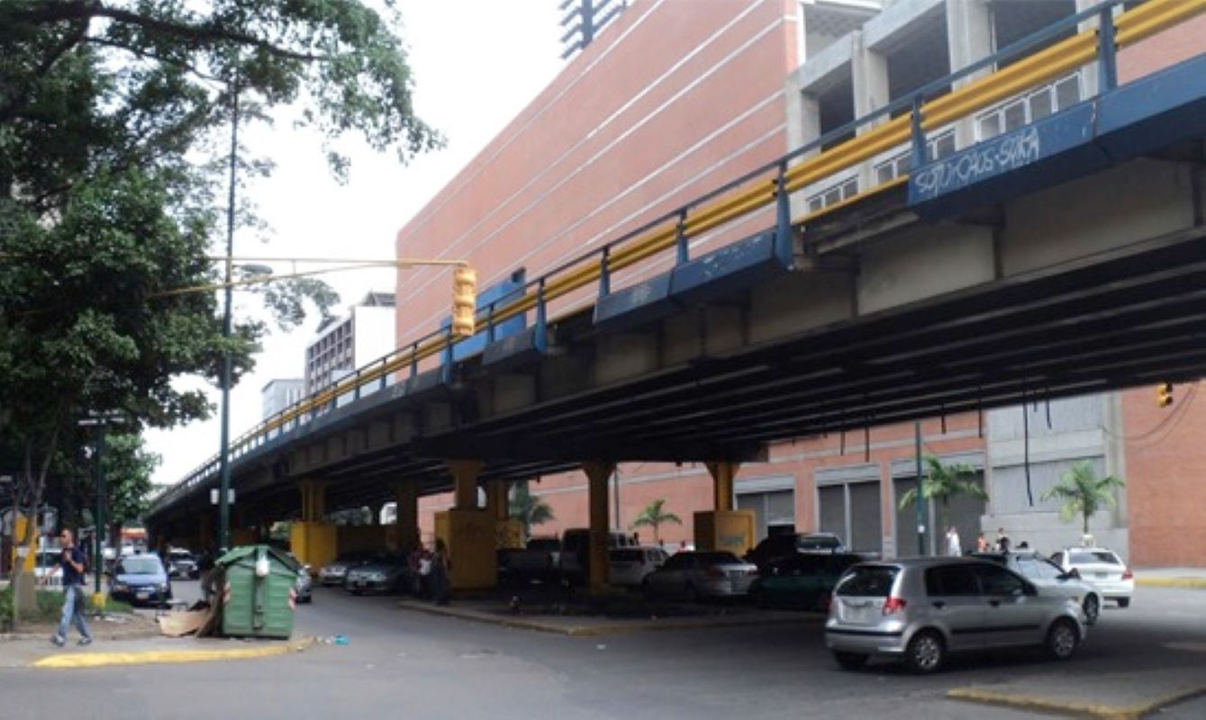 Lee más sobre el artículo Piden recuperar elevados temporales en Caracas