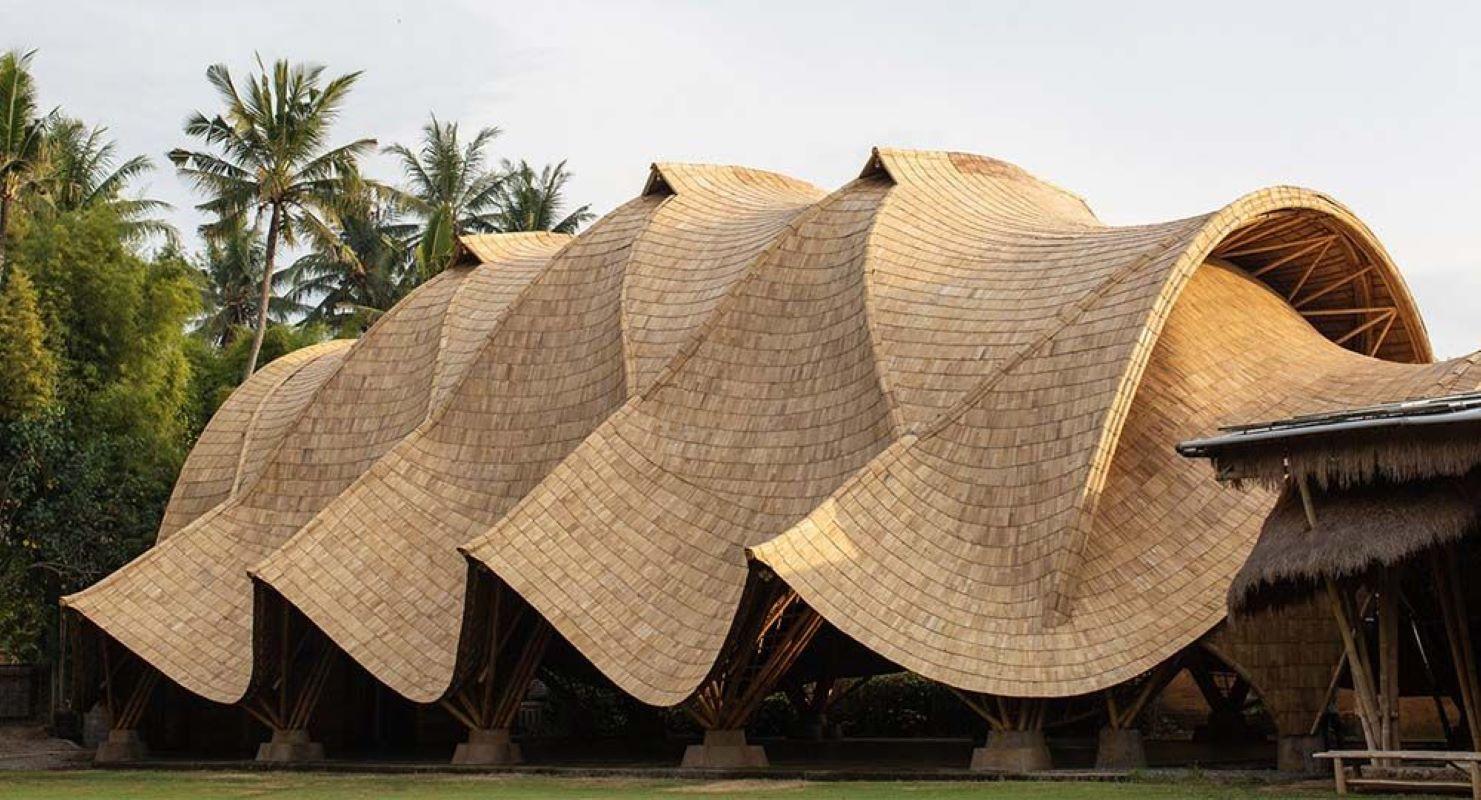 Lee más sobre el artículo The Arc: arquitectura de bambú en Bali