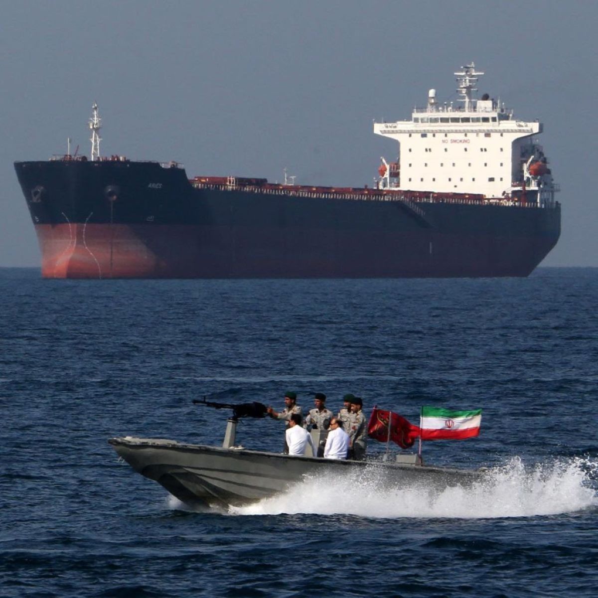 Lee más sobre el artículo Venezuela refuerza acuerdo petrolero con Irán por 20 años